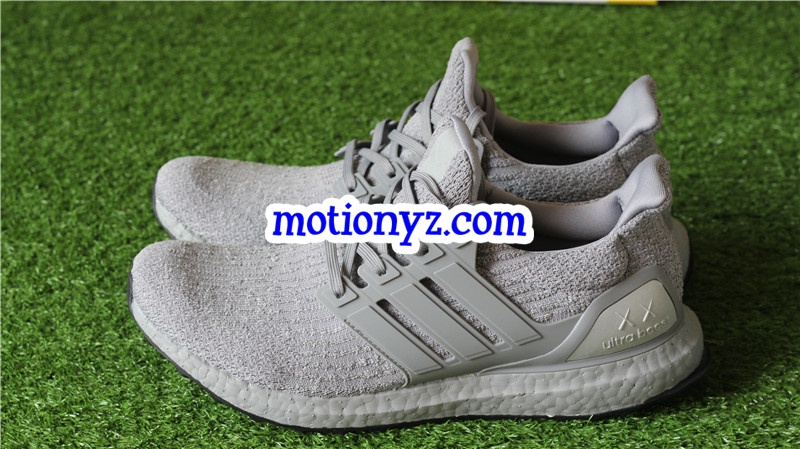 adidas ultra boost kaws