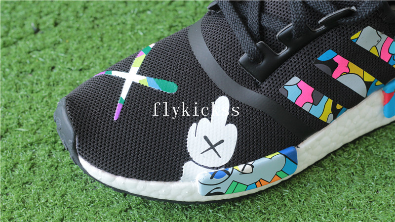 adidas nmd r1 kaws